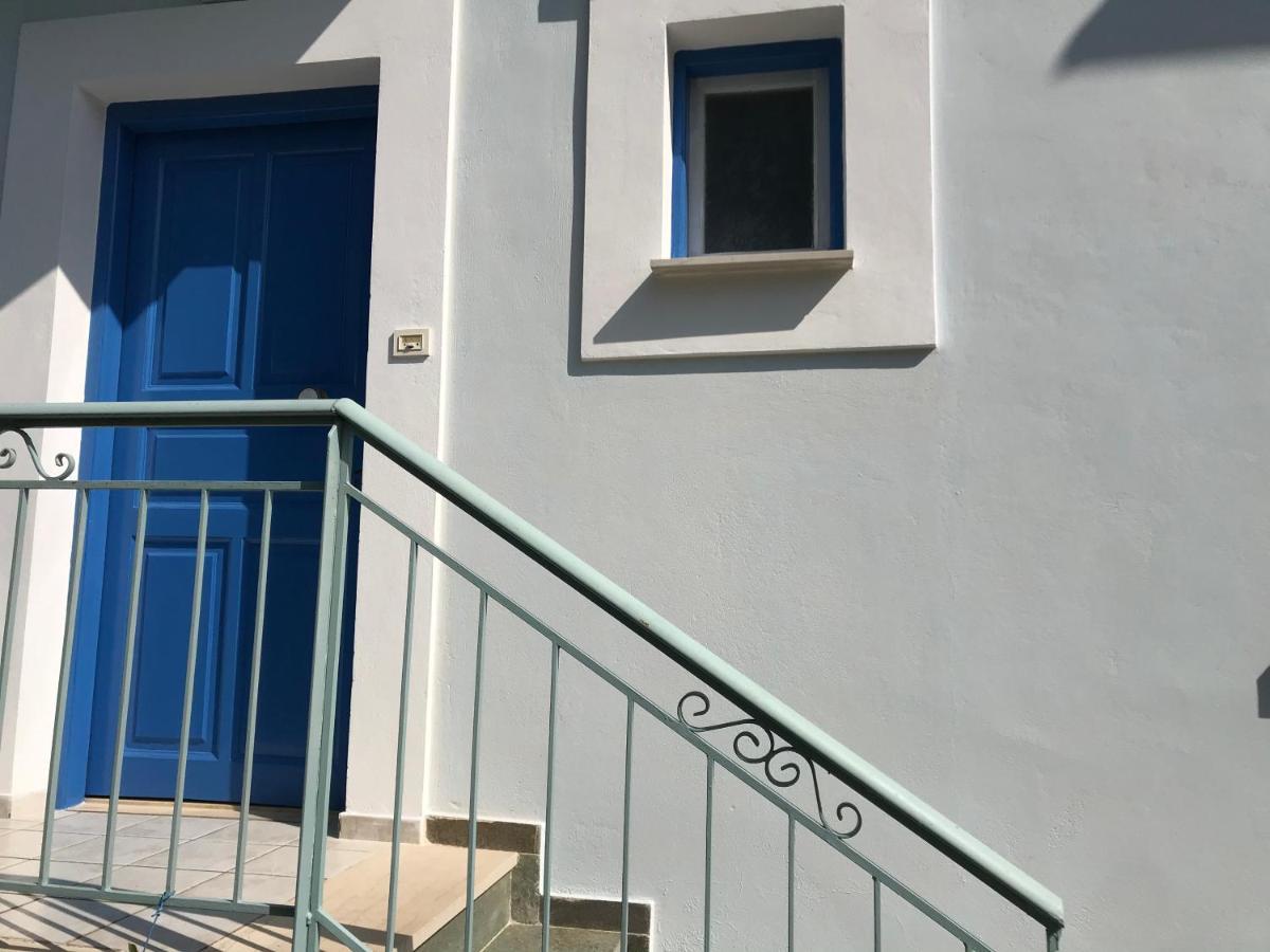 Ilias Apartments Фінікунда Екстер'єр фото