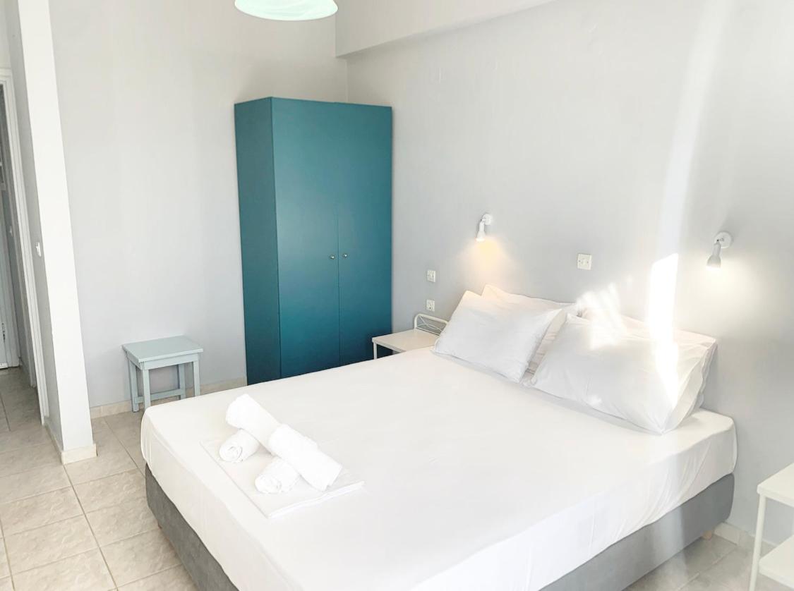 Ilias Apartments Фінікунда Екстер'єр фото