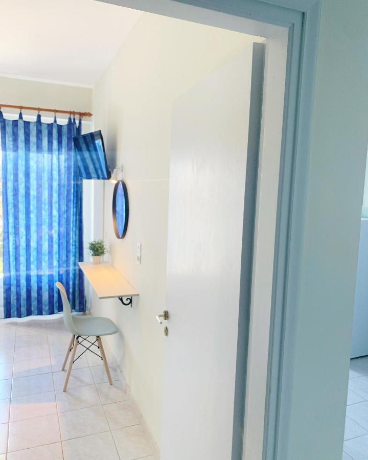 Ilias Apartments Фінікунда Екстер'єр фото
