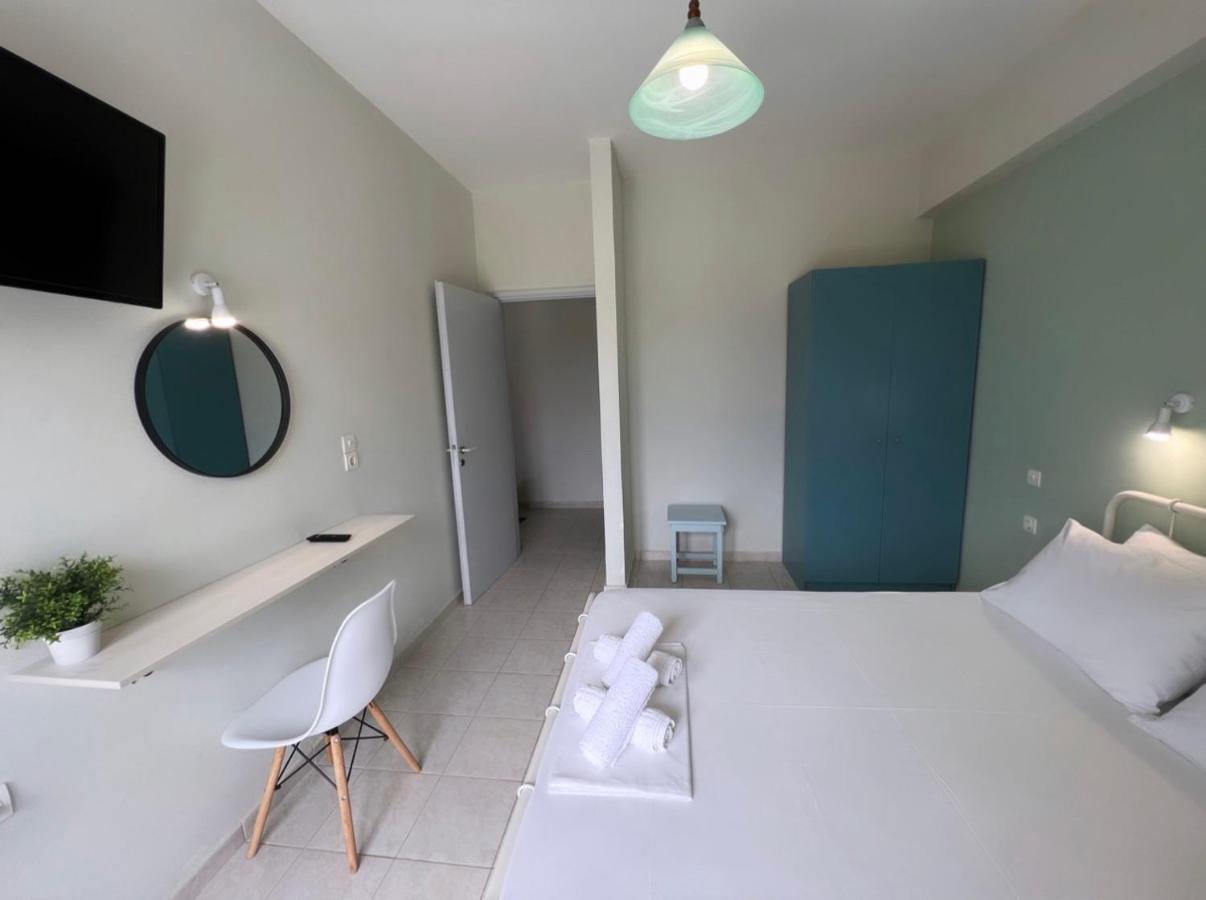 Ilias Apartments Фінікунда Екстер'єр фото