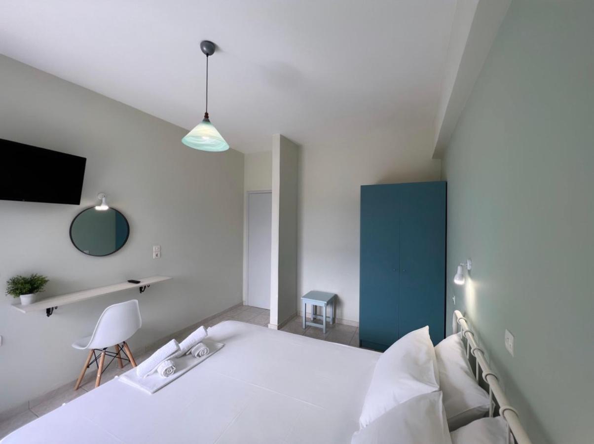 Ilias Apartments Фінікунда Екстер'єр фото